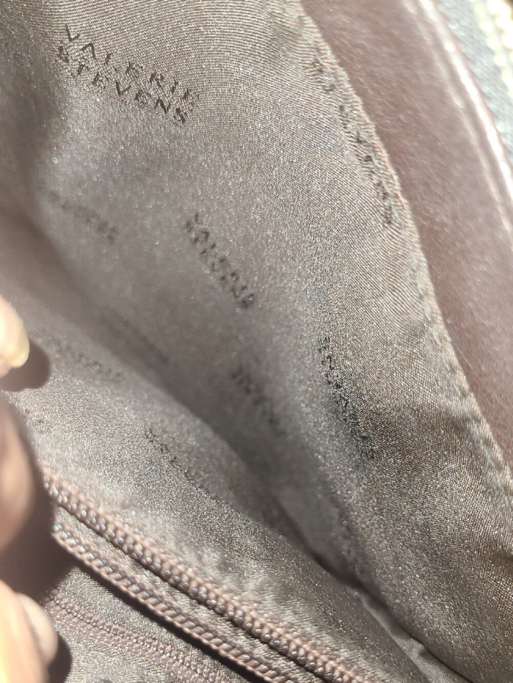Valerie Stevens Brown 100% Leather Crossbody Bag with Gold Hardware - Picture 9 of 13